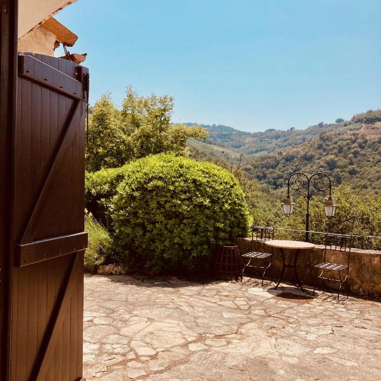Villa with spectacular views - Pool house with outdoor kitchen and pizza oven - Villa - 17