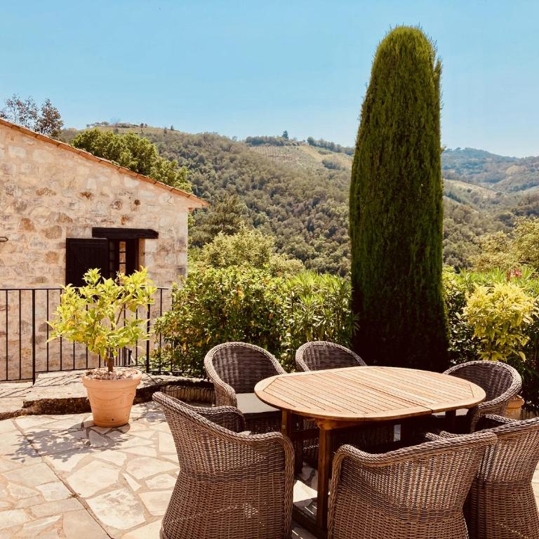 Villa with spectacular views - Pool house with outdoor kitchen and pizza oven - Villa - 19