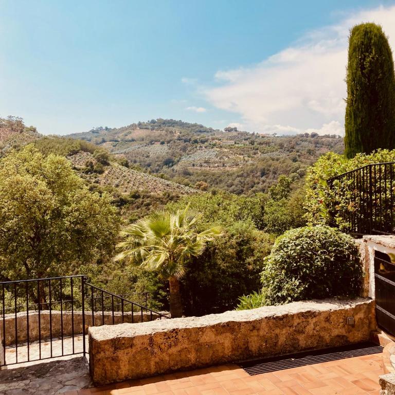 Villa with spectacular views - Pool house with outdoor kitchen and pizza oven - Villa - 22