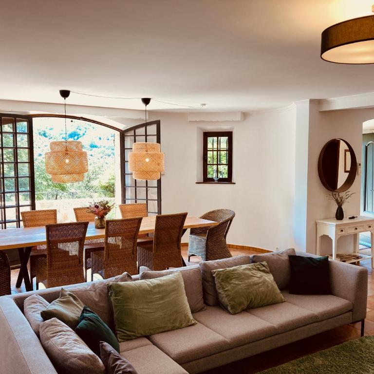 Villa with spectacular views - Pool house with outdoor kitchen and pizza oven - Villa - 35