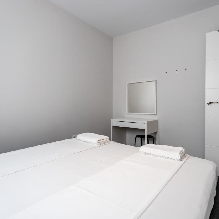 Apt Fuengirola Old Town by Costarentals - Ref 181 - Two-Bedroom Apartment - 10
