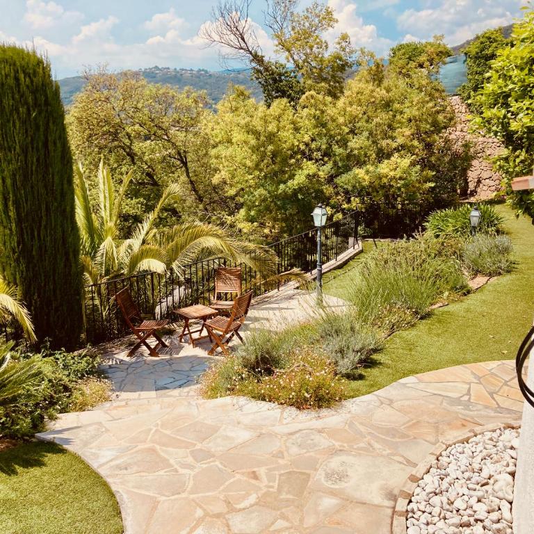Villa with spectacular views - Pool house with outdoor kitchen and pizza oven - Villa - 65