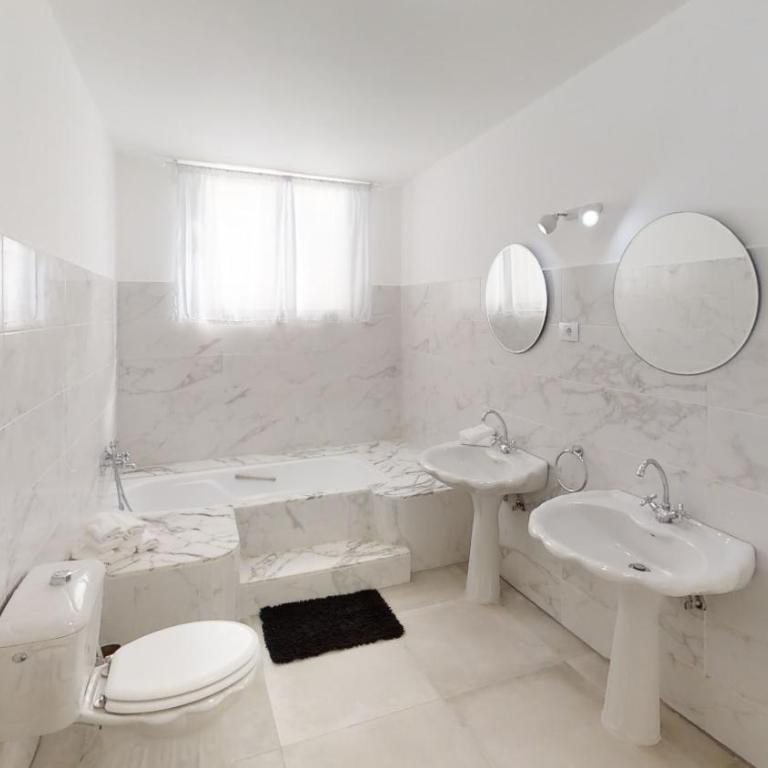 VV Las Buganvillas MASPALOMAS - Cocina y habitaciones con baños privados - Habitación Triple con baño privado - 2
