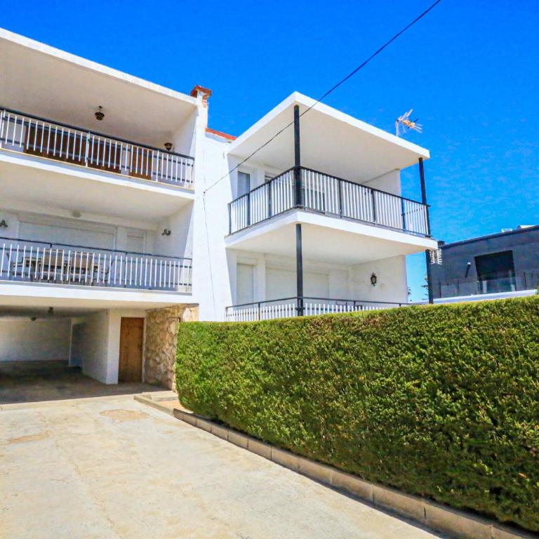 LITORAL COSTA DORADA - ROSA DELS VENTS Only families - Apartment with Terrace - 4