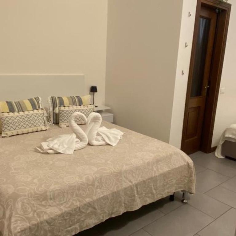 Houseberg - One-Bedroom Apartment - 13
