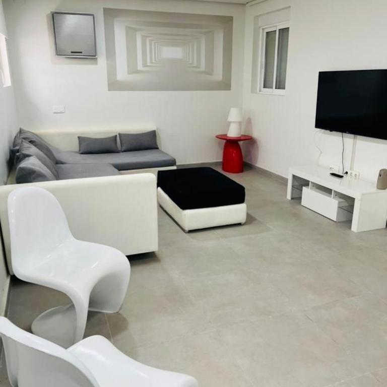 Incredible luxury location in Puerto Banús beach for families - Apartamento de 3 dormitorios - 14