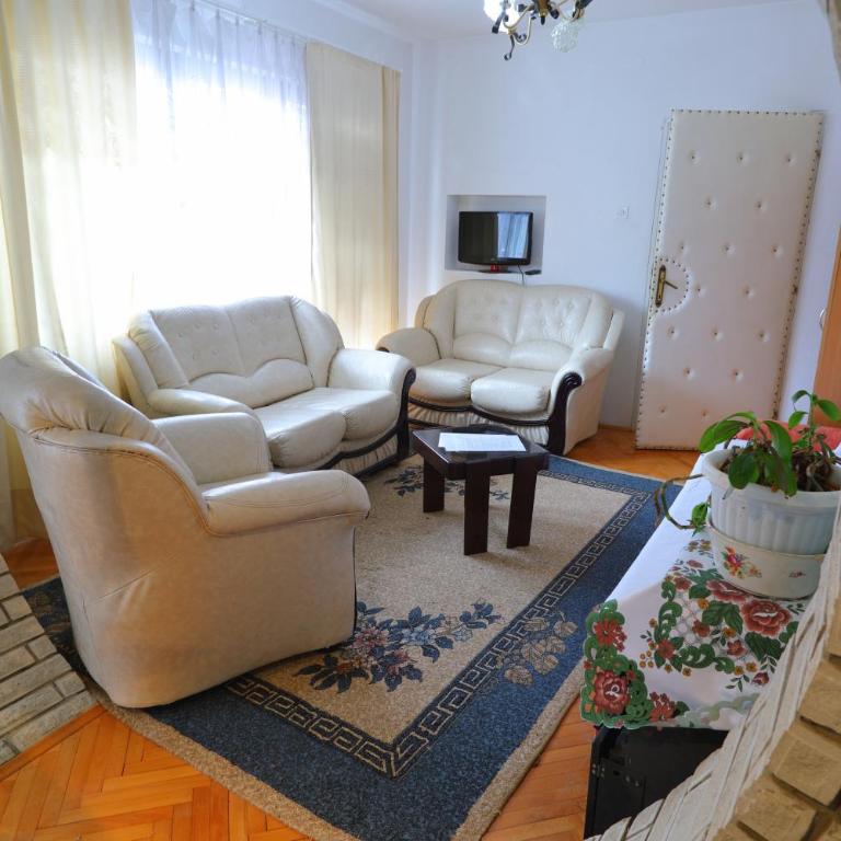 Sobe Milinka - Dvokrevetna Soba sa Zasebnim Krevetima i Balkonom - 36