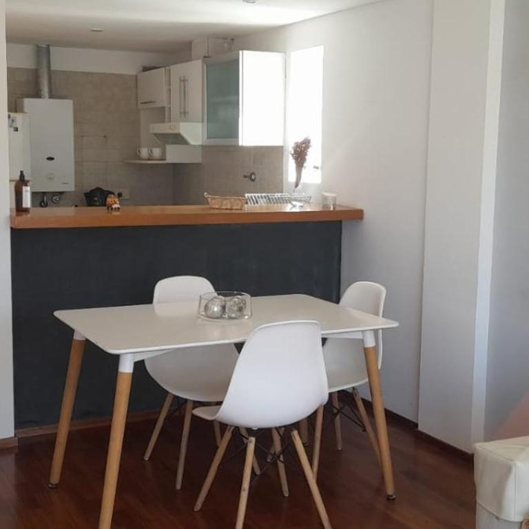 Temporario Balcarce y Córdoba - Apartamento de 1 dormitorio - 2