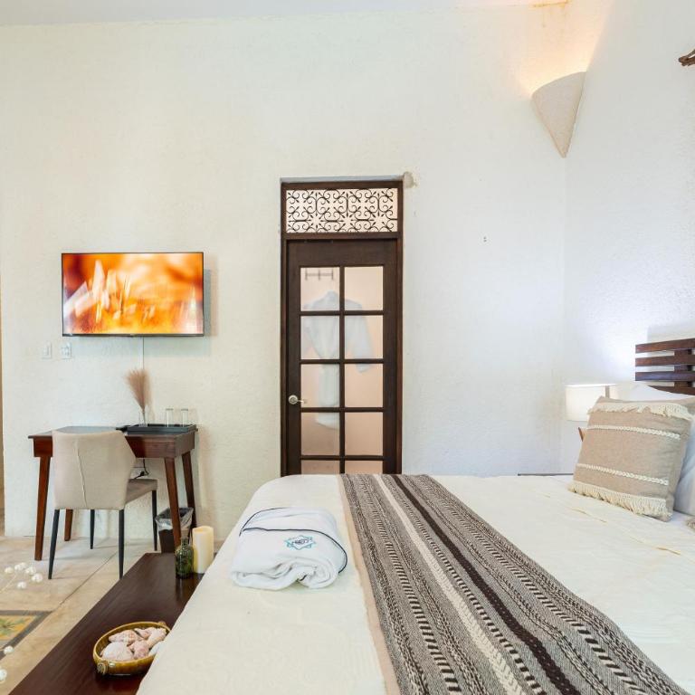 Casa Dos Lirios Hotel Boutique - King Room with Pool View - 7