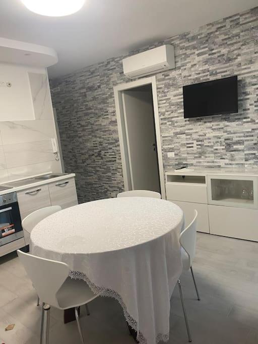 Appartamento Incantevole 300m dal mare - Appartamento con 1 Camera da Letto - 48