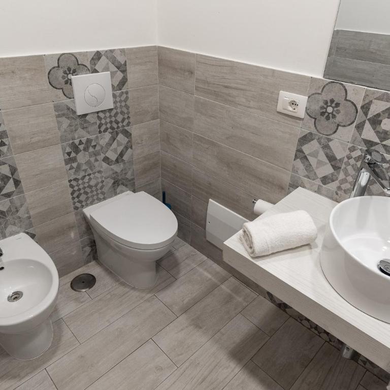 B&B Sapore di Mare Serapo - Camera Matrimoniale con Bagno Privato - 10