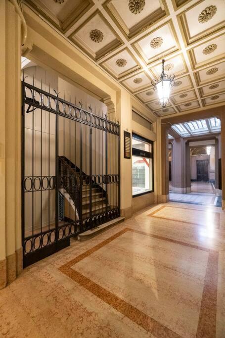 Asinelli Luxury Apartment - Appartamento con 2 Camere da Letto - 47
