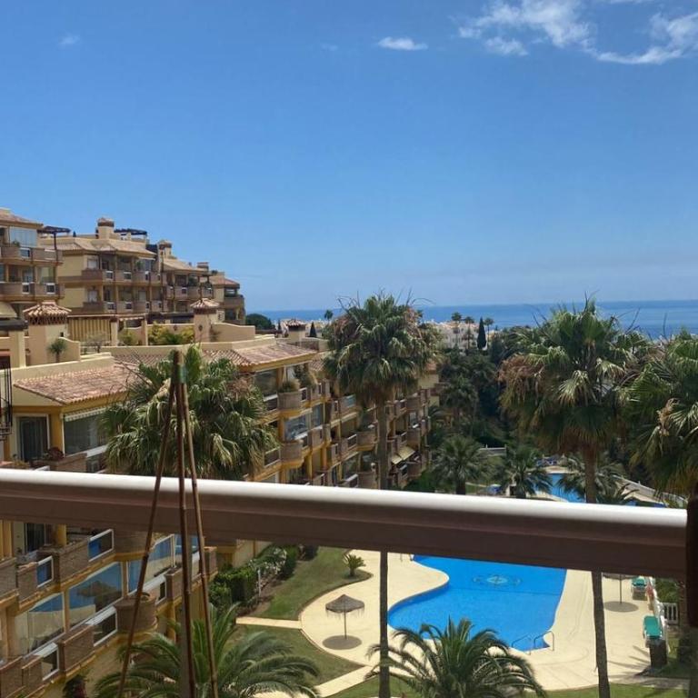 Room in shared Apartment in suite bathroom WiFi 2 swimming Pools Panoramic views Mijas Marbella - Apartment mit 2 Schlafzimmern - 38