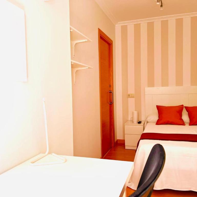 Family & Groups Space, Santiago Center II - No Kitchen - Apartment - 5