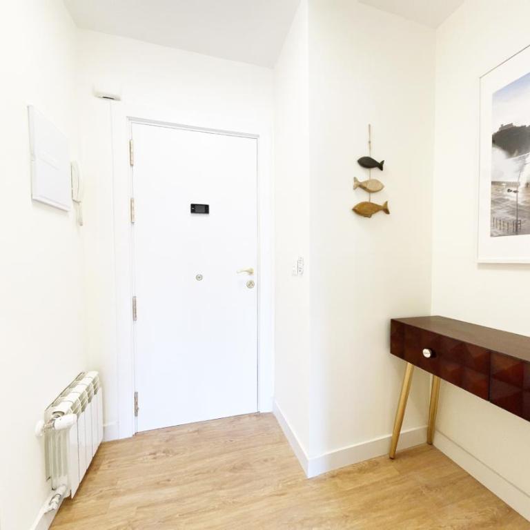 Paradise Luxurious apartment, 3 double rooms for 6 guests, 4 beds, terrace, jacuzzi, free parking, new - Apartamento de 3 dormitorios - 59