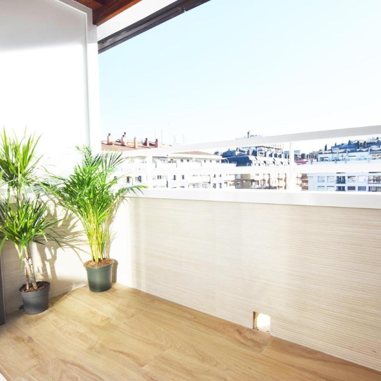 Paradise Luxurious apartment, 3 double rooms for 6 guests, 4 beds, terrace, jacuzzi, free parking, new - Apartamento de 3 dormitorios - 56