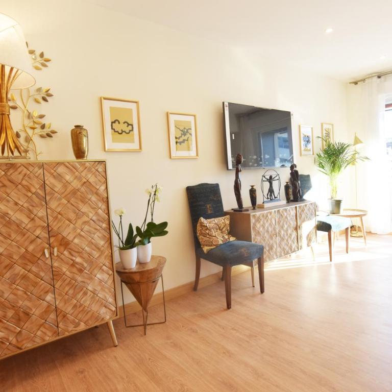 Paradise Luxurious apartment, 3 double rooms for 6 guests, 4 beds, terrace, jacuzzi, free parking, new - Apartamento de 3 dormitorios - 63