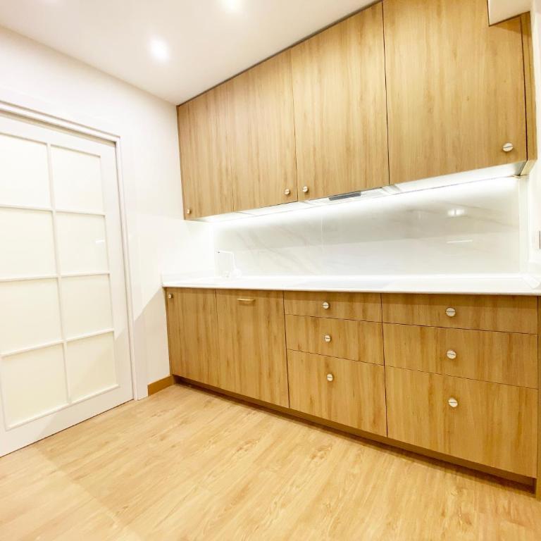 Paradise Luxurious apartment, 3 double rooms for 6 guests, 4 beds, terrace, jacuzzi, free parking, new - Apartamento de 3 dormitorios - 67