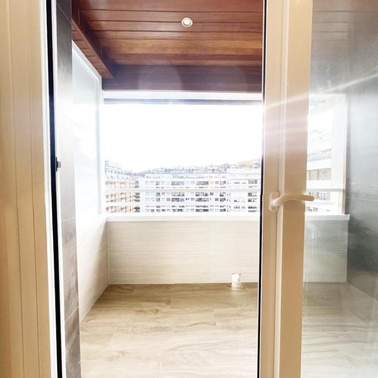 Paradise Luxurious apartment, 3 double rooms for 6 guests, 4 beds, terrace, jacuzzi, free parking, new - Apartamento de 3 dormitorios - 54