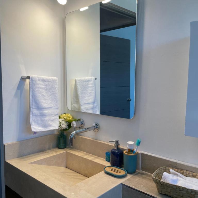 El Departamento Playa Sur - Two-Bedroom Apartment - 12
