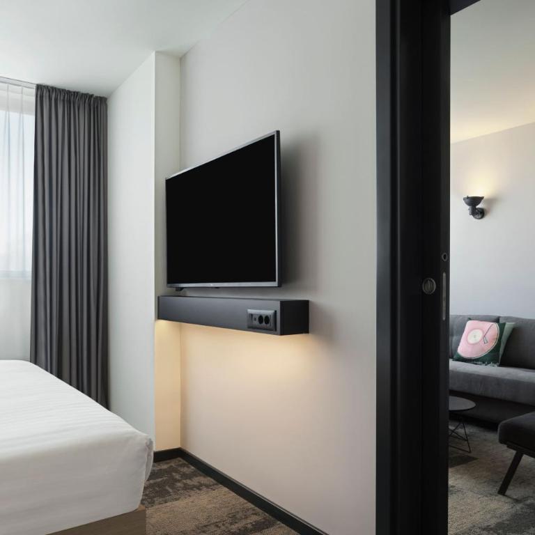 Moxy Belgrade - Moxy Sweet Suite sa 1 Spavaćom Sobom i Pogledom na Grad - 4