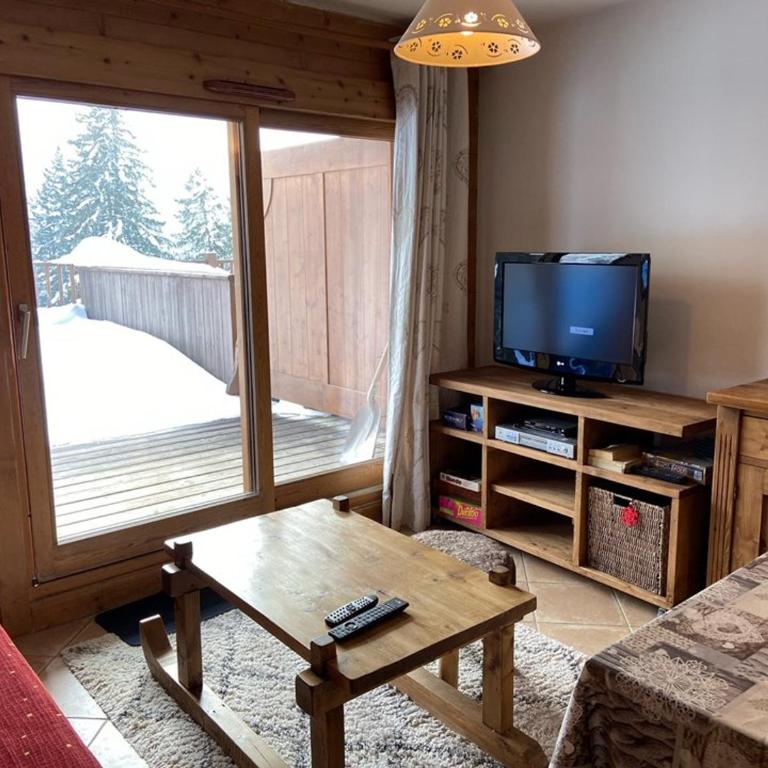 Appartement 3 pièces avec piscine et parking, jusqu'à 6 personnes - Appartement 2 Chambres - 2