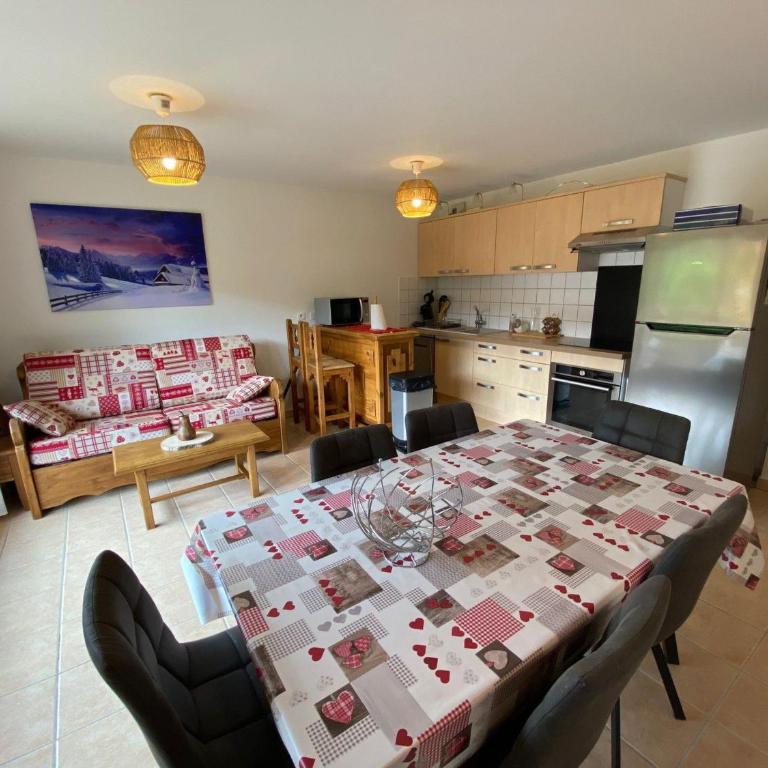 Charmant T2 + cabine avec balcon orienté sud à Saint-Jean-de-Sixt, proche de La Clusaz - FR-1-459-209 - Apartment - 2