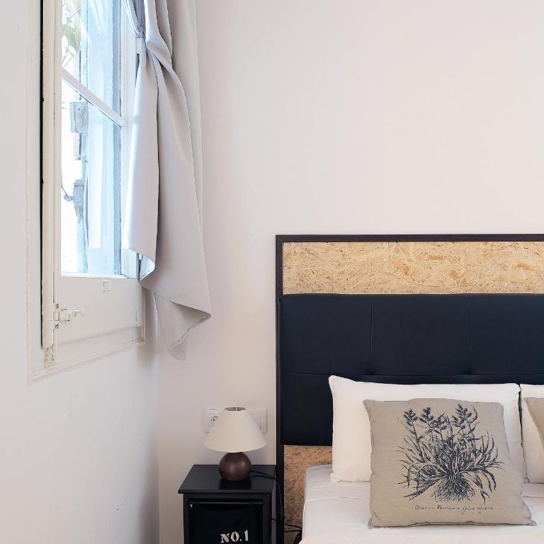 Hostal Balkonis - Budget Double Room - 1