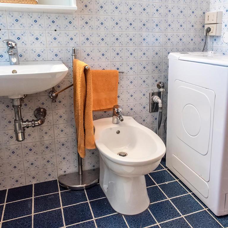 M261 - Marcelli, trilocale ristrutturato con terrazzo vista mare pt - Appartamento con 2 Camere da Letto - 34