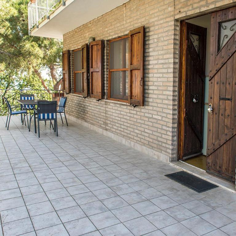 M261 - Marcelli, trilocale ristrutturato con terrazzo vista mare pt - Appartamento con 2 Camere da Letto - 11