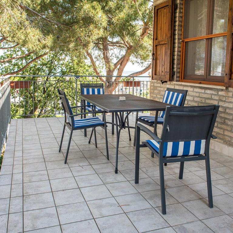 M261 - Marcelli, trilocale ristrutturato con terrazzo vista mare pt - Appartamento con 2 Camere da Letto - 29