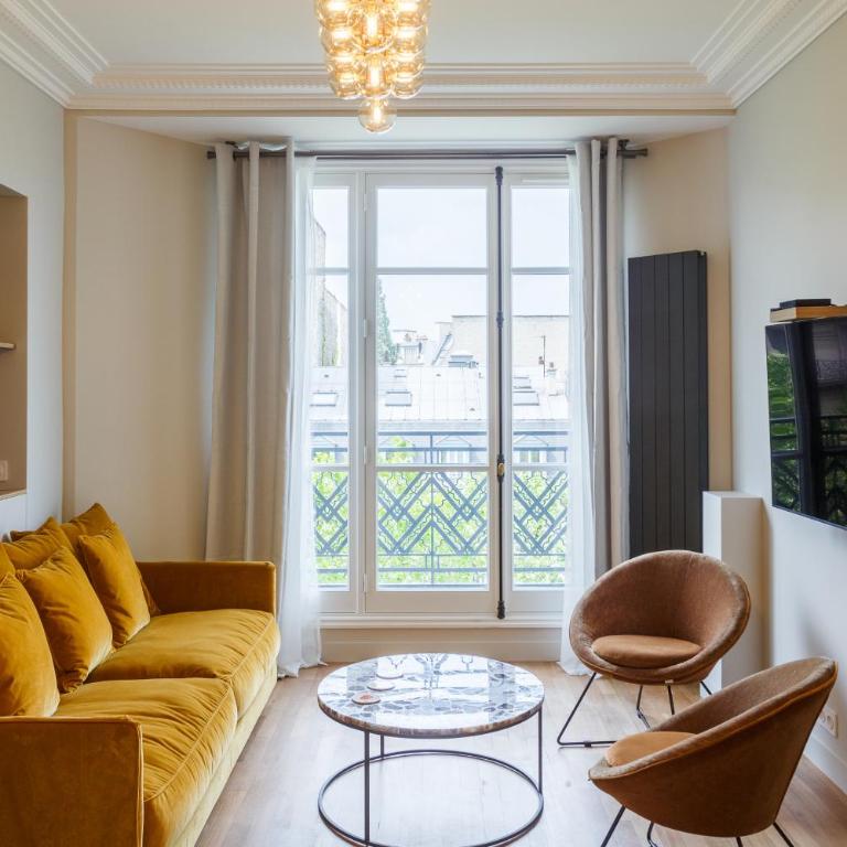 The Eiffel Tower Cosy Nest - Deluxe Apartment - 13