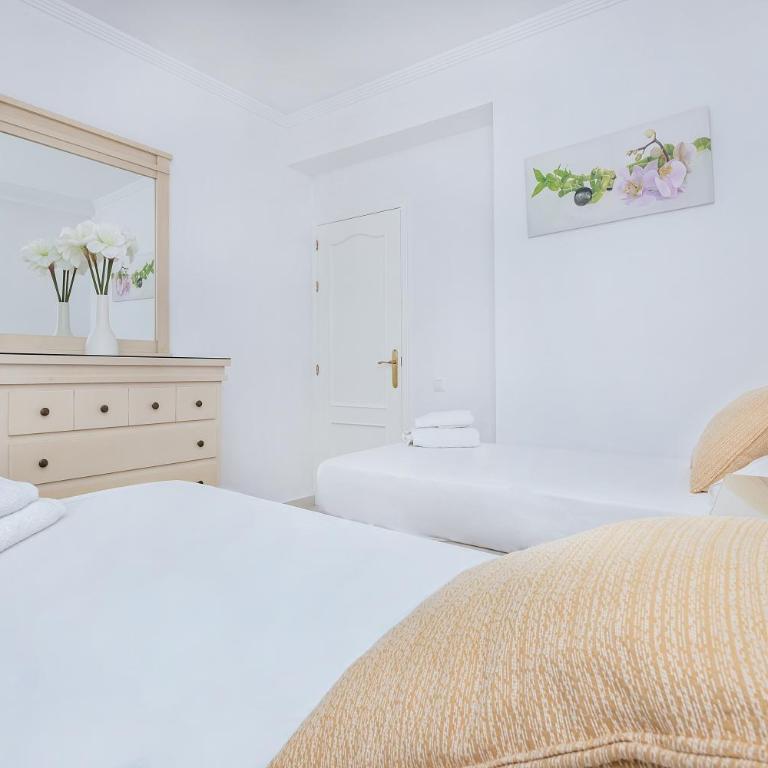Exclusivas vistas al Mediterráneo - Apartamento de 2 dormitorios - 12