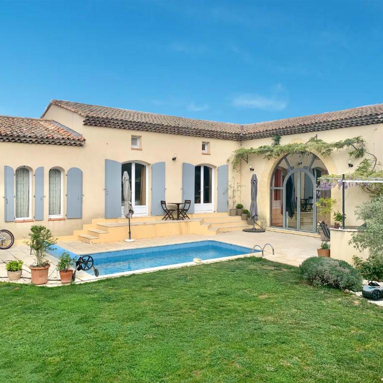 Villa du Soleil en Provence sur le Domaine du Golf de Pont Royal - Villa 3 Chambres - 5