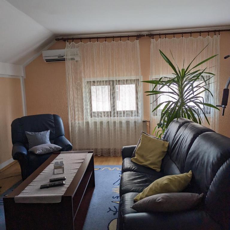 Apartmani Trio - Apartman sa Balkonom - 1