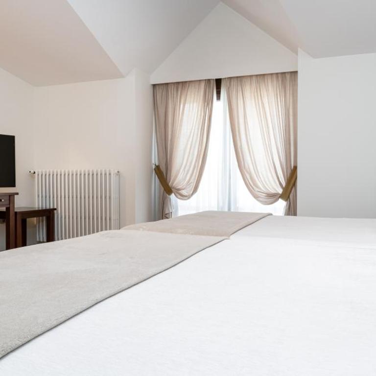 Hotel Villa Virginia - Chambre Familiale - 4