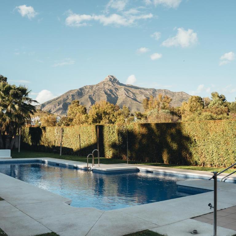 2BDR Penthouse, Los Naranjos, w/pool, 2km P.Banús - Apartamento de 2 dormitorios - 22