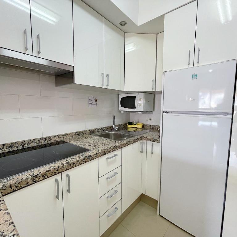 Torres del Sol - Apartamento con vistas al mar - 4