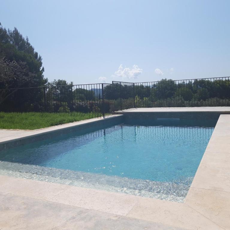 Bastide Toujours Dimanche, Maison de vacances avec vue & piscine chauffée - Maison 2 Chambres - 18