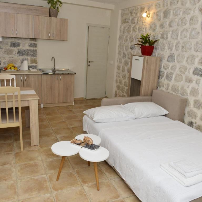 Villa Andrea Apartments with parking - Deluxe One Bedroom Apartment - 3