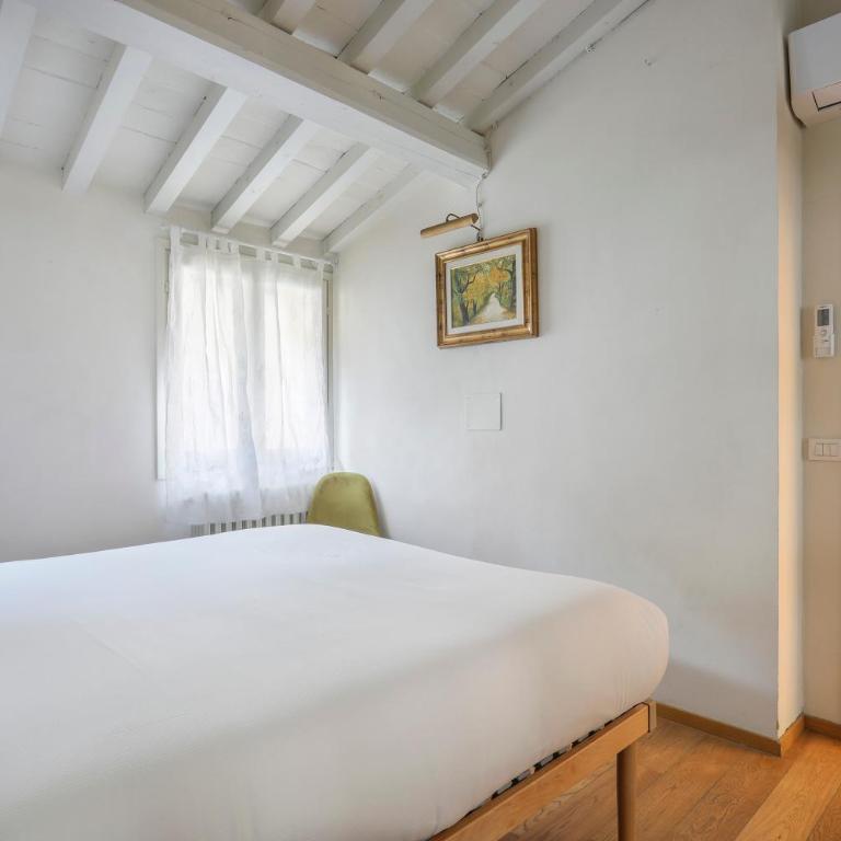 Florentine Gem Apartment - Two-Bedroom Apartment - 17