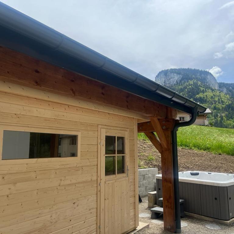 Villa en Bellevaux avec sauna et jacuzzi - Villa - 34