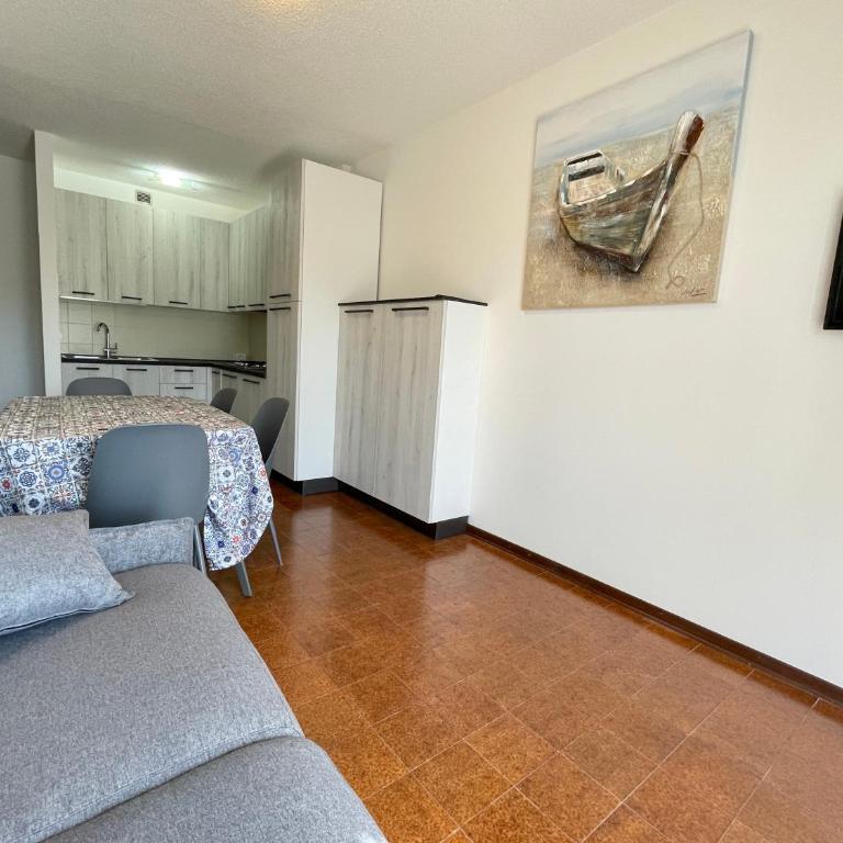 Apartment for six with shared pool - Appartamento - 9