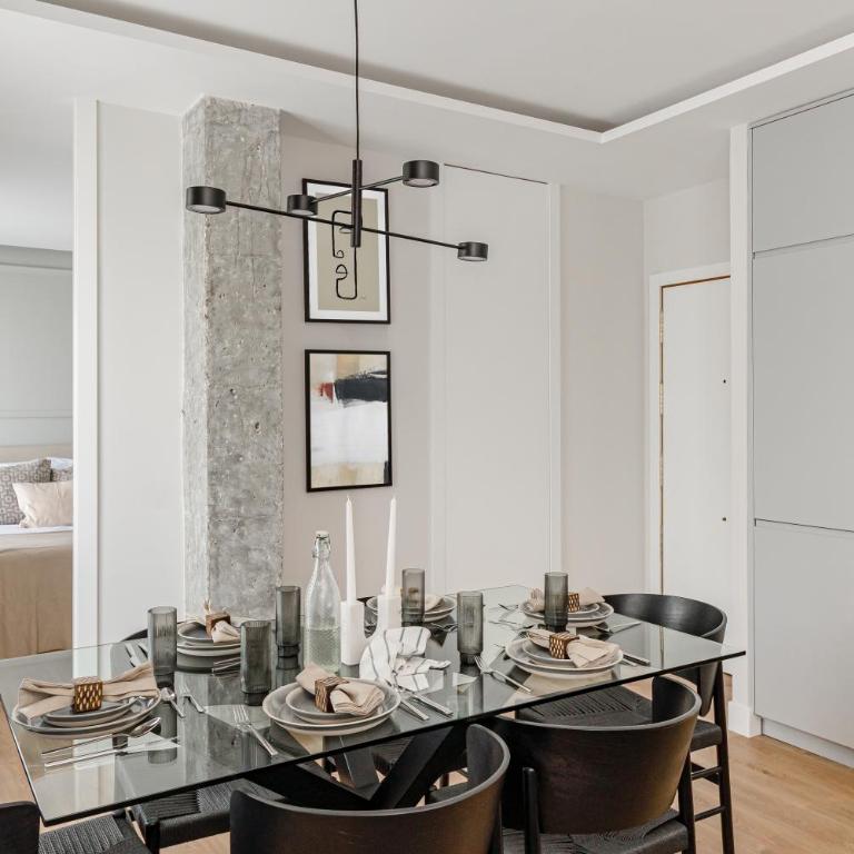 Gran Via VII calle Jacometrezo 2BR 2BH - Apartment - 4