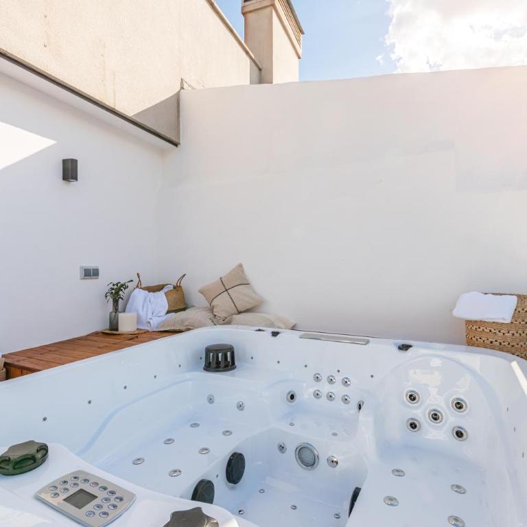 Gran Via VII calle Jacometrezo 2BR 2BH - Apartment - 24