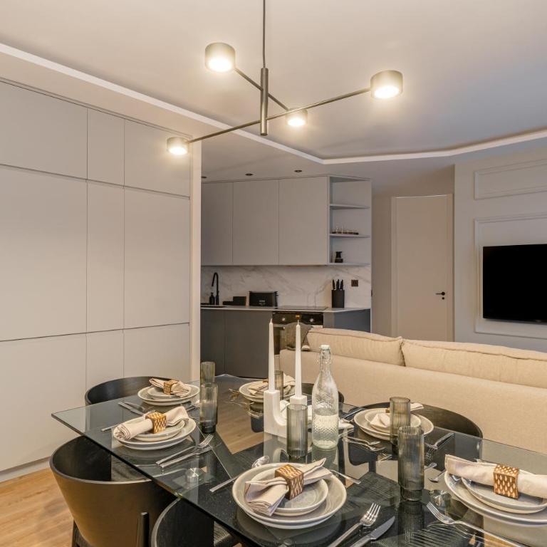 Gran Via VII calle Jacometrezo 2BR 2BH - Apartment - 33