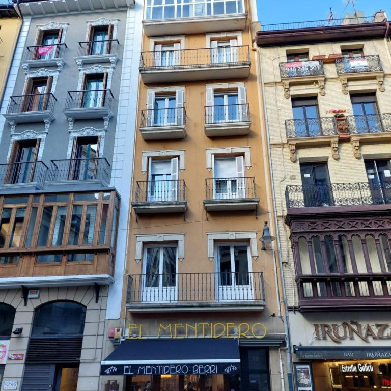 Home Sweet Home Mercaderes - Apartment with Balcony - 29
