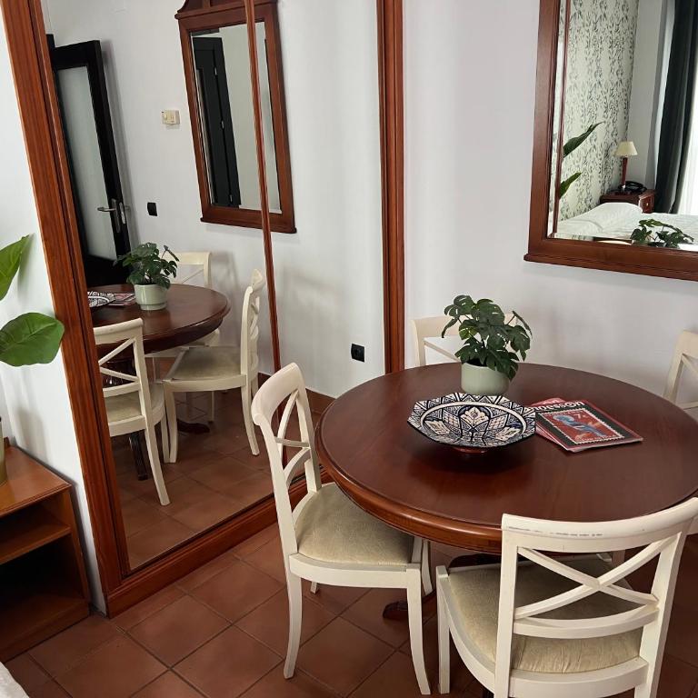 I AM La Posada Hotel and Apartment - Two-Bedroom Apartment - 16