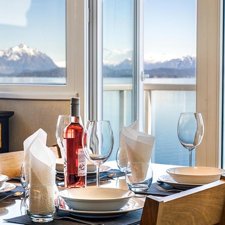 Bariloche costa del lago Ollagua, vista al lago panoramica, piscina, cochera - Apartamento con vistas al lago - 21