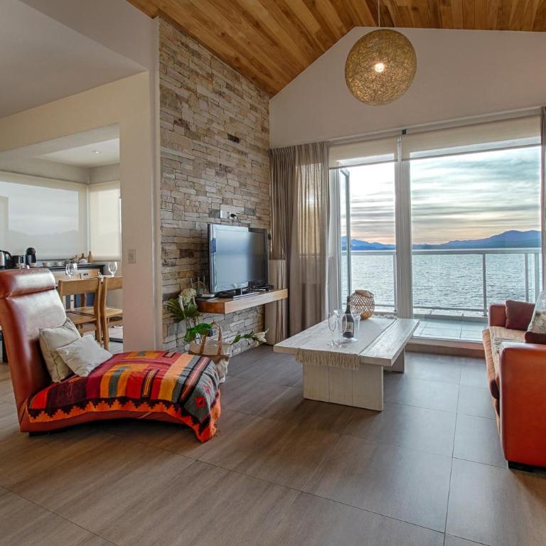 Bariloche costa del lago Ollagua, vista al lago panoramica, piscina, cochera - Apartamento con vistas al lago - 30